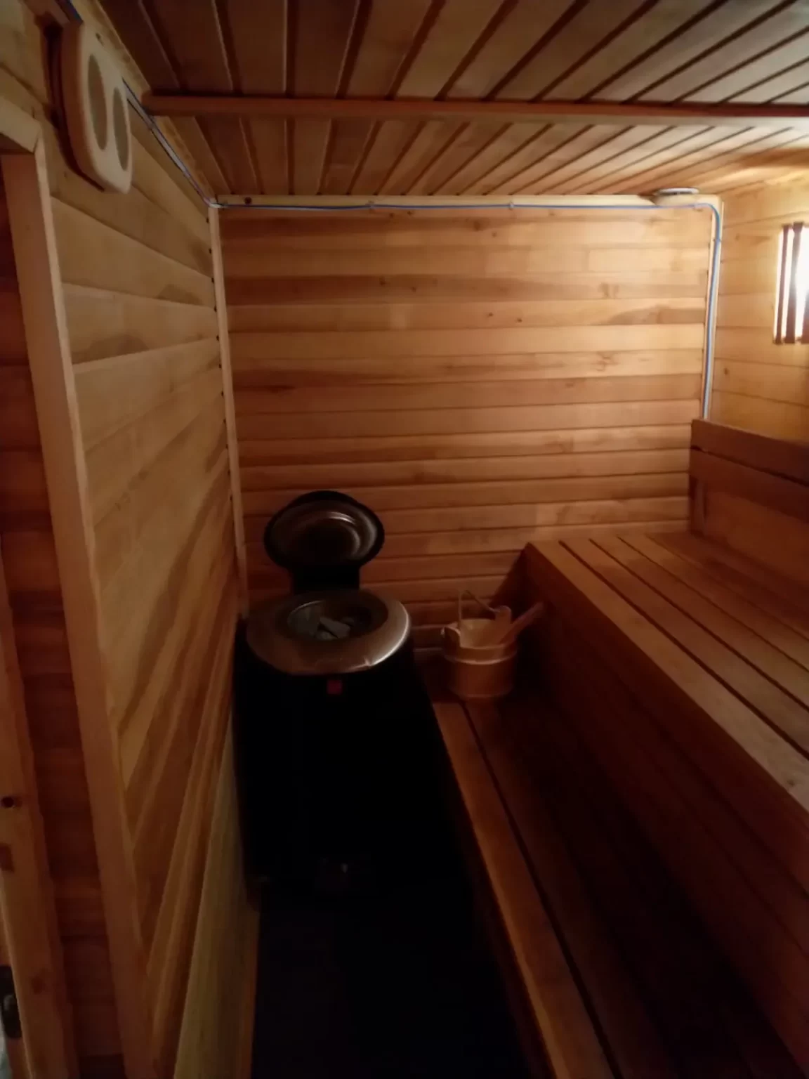 Sauna jacuzzi w Raju - Apartamenty nad jeziorem KA-BOATS